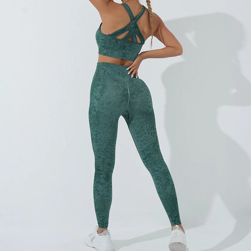 Seamless yoga suit set