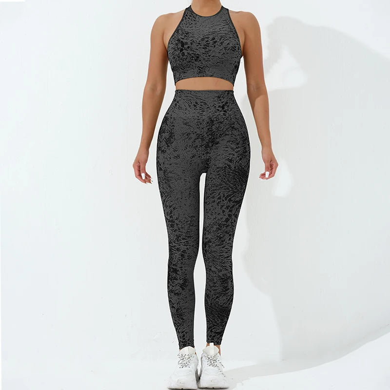 Seamless yoga suit set